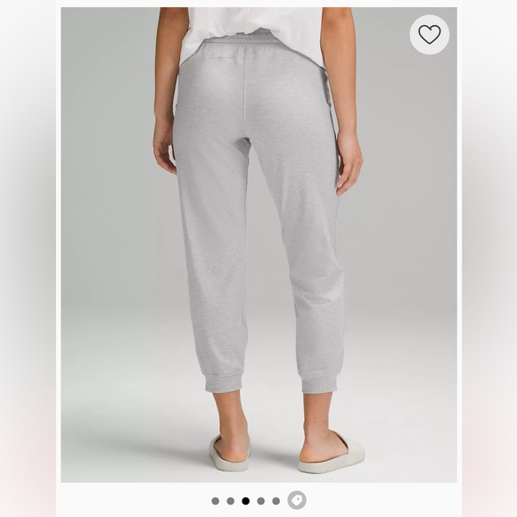 Lululemon soft Jersey Classic fit mid rise jogger - Picture 2 of 10